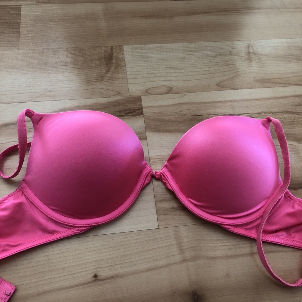 VS ultimate push up bra